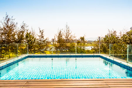 Cost of Glass Pool Fence Repair in Winter Park, FL